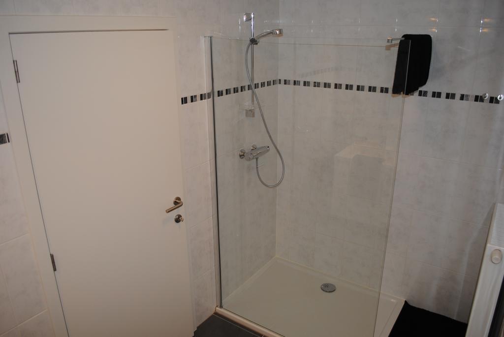 Interbellum Apartment Ieper Room photo
